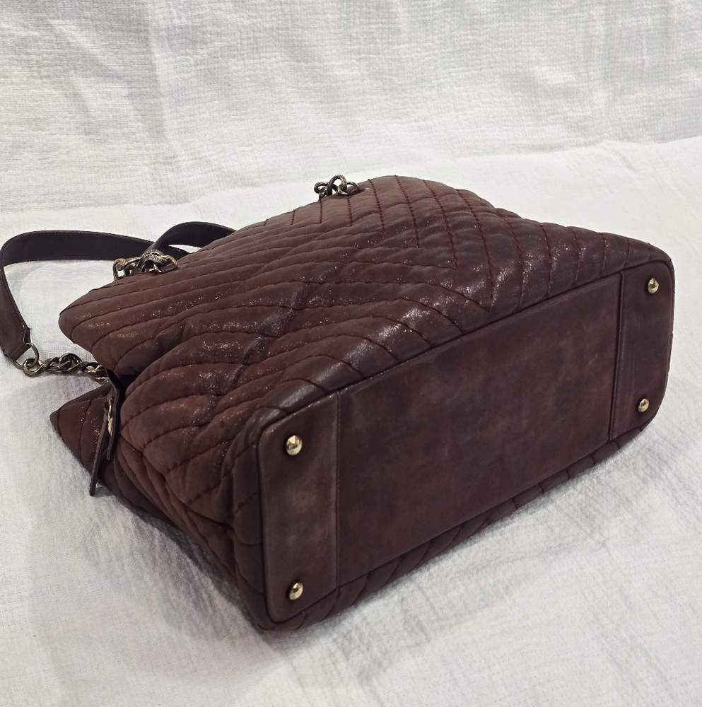 Chanel Surpique CC Charm Tote Iridescent Calfskin Bag Suede - Picture 5 of 17